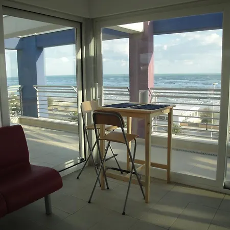 La Nave Aparthotel