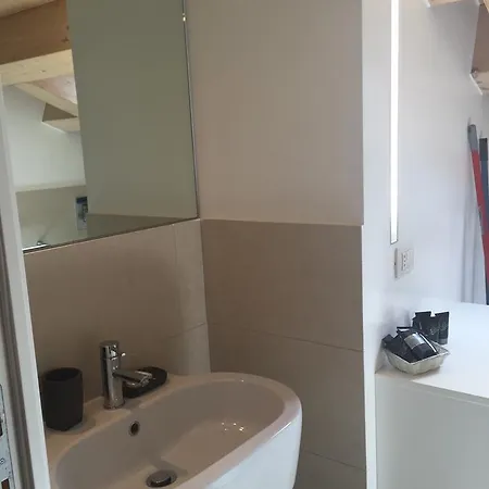 מלון דירות La Nave 3*